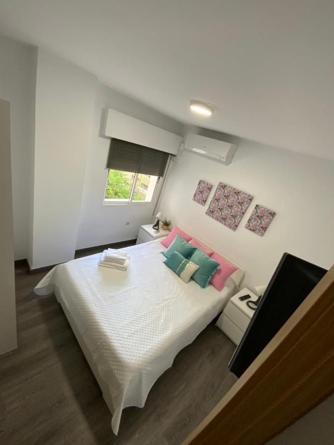 4 Capulino Apartamentos Malaga Exterior photo