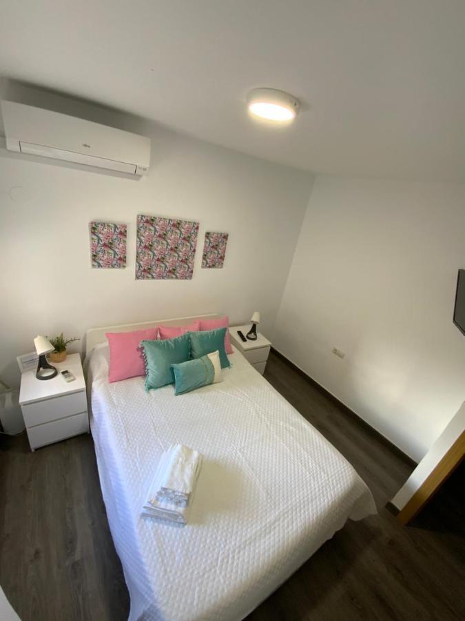 4 Capulino Apartamentos Malaga Exterior photo