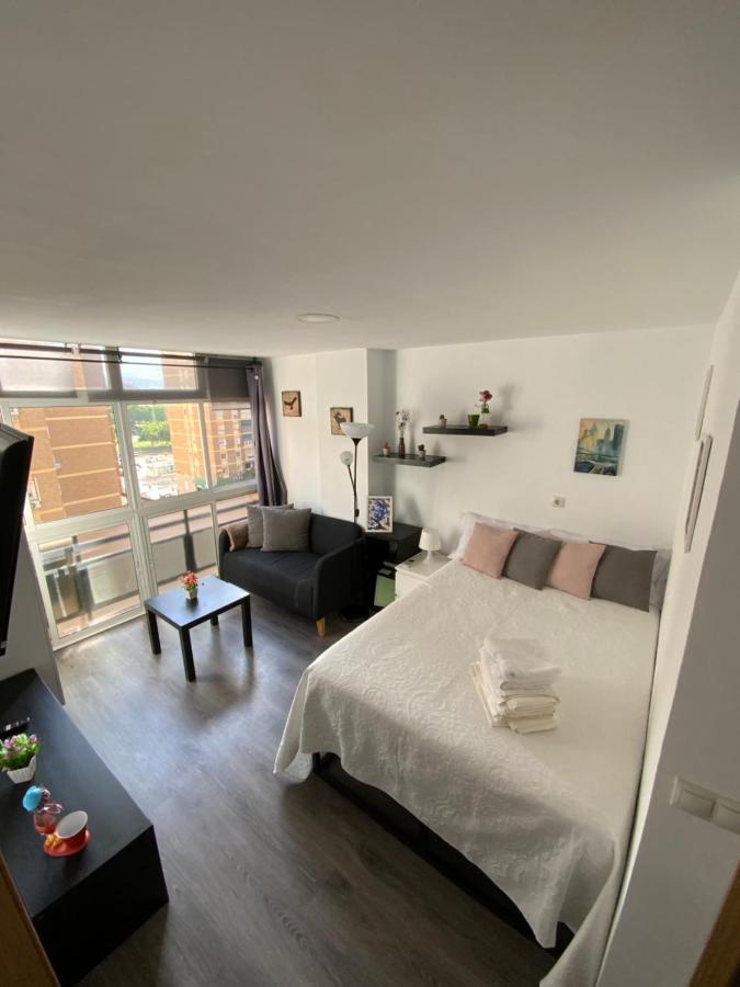 4 Capulino Apartamentos Malaga Exterior photo